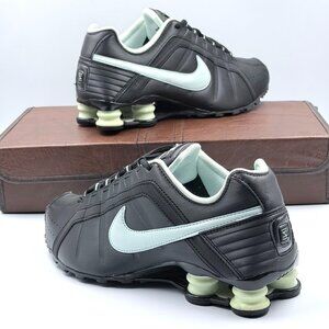 Wmns Nike Shox - Black
